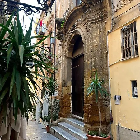 アパート Vicoatenea アグリジェント