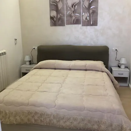 アパート Vicoatenea